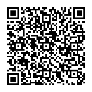 刚刚将男子200米自由泳的世界纪录足足提高了17秒的雷欢喜正在兑现自己赛前的诺言二维码生成