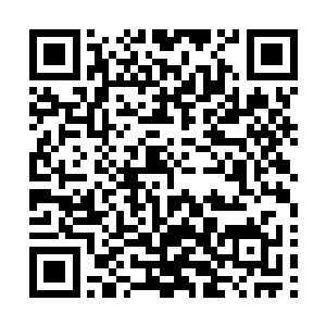 刚进大门又被一名小兵给拉走了去跟徐堂然等六位偏将碰头二维码生成