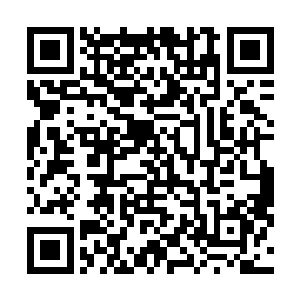 别看书名扬打起来时一张又一张的符掏出来用得奇爽无比二维码生成