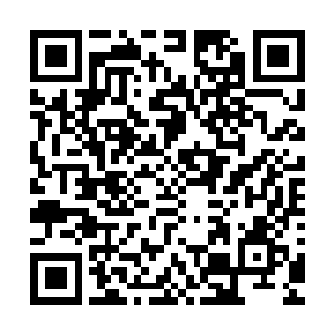 华歌那边就已经把三百万张百分之十的分成打进李谦的账户了二维码生成