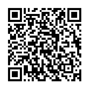 却说陈宫忽然看到冲出不久的鞠义并无按照计划的望高地处赶往二维码生成
