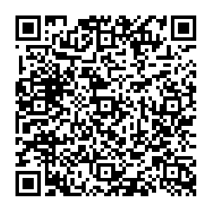 县石油公司去年初迁了新址之后这幢楼连同后面的院坝一起就卖给了一个县里另一个和康明德并称双峰百万富翁的二维码生成