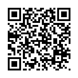 反倒是像在经历着某种蜕变一样……二维码生成