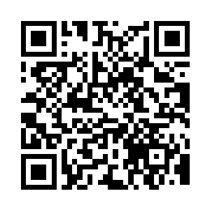 变着戏法似地掏出了一张暗色的皮质卷轴二维码生成