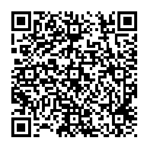另外我还要告诉你们一个好消息――足协和总局的领导到时候也会在看台上为你们加油二维码生成