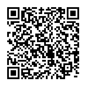 只要足够漂亮那就行了――这是德里克在前四十分钟里一直在考虑的问题二维码生成
