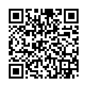 只见一枚精致而小巧的戒指被这根线条束缚住二维码生成