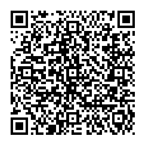 可是身体的放松却让他的反应也稍稍的慢了一拍……尽管宫本武藏已经以最快的速度扯过了旁边的被子去遮挡二维码生成