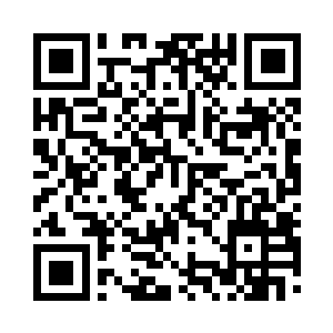 各种精美的吊灯与台灯散发出柔和的光晕二维码生成