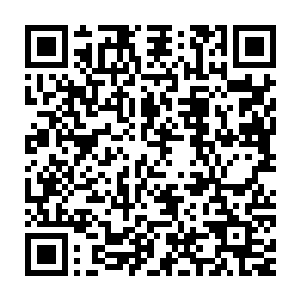 吴虎臣的行为让班里的男生憋在胸口的那股子恶气终于是爆发了出来二维码生成