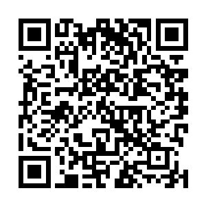 周围的空间也是变得凝固无比自己的身体竟然无法移动了二维码生成