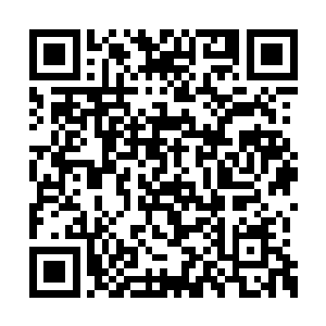 因为现在这个时候他是不适合继续的留在那里的二维码生成