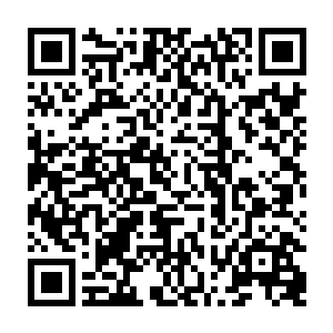 因为离的有点儿远贝海并不能确这玩意儿是个硬实的珠子呢还是液态的水滴二维码生成