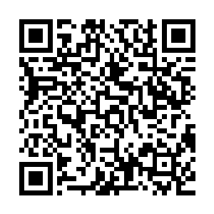 在一个很大的秘密基地或者说秘密仓库里发现了一个单独的房间二维码生成