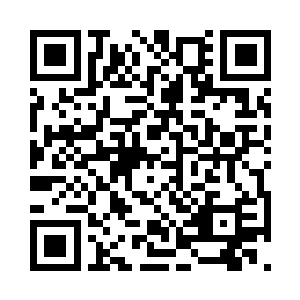 在场的新军们完成了二百个的俯卧撑训练二维码生成