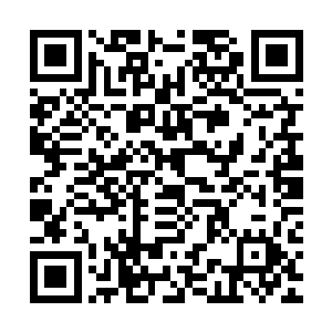 在太平洋上绕了一大圈后终于停在了中华号战舰的潜水位置上空二维码生成