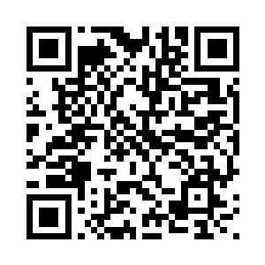 在议事大殿的门口整理了一下衣衫二维码生成