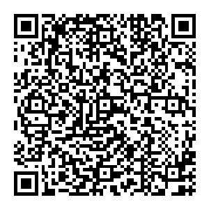 墨修尧残废了七八年根本用不到演武场何况定国王府就算有什么秘密也不可能就这么正大光明的放在随时可能被人闯入的府中二维码生成