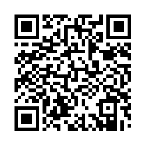 墨旋即发现墙壁上突然出现了无数的暗格二维码生成