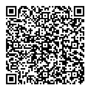 天翼老人看着冬礼帽抓住鸢尾的胳膊只是冷笑了几分以为这样就会悲逼自己就范吗自己想要的就是你和白芷犁的命什么东西都不重要了二维码生成