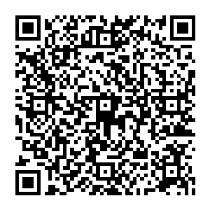 她不曾想这个刚开始还如同混混一般可以为了自己的利益牺牲自己母亲的男人此刻竟然会有这样的情愫二维码生成