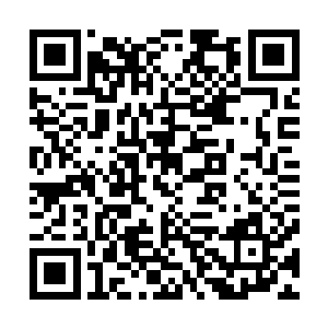 她可以不着痕迹地将一些生物化学武器埋藏在任何人的体内二维码生成