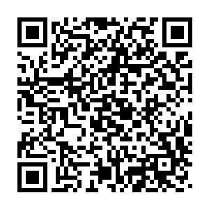她最终还是决定将制符术五品以下的法门整理成册交给了族长许浩然二维码生成