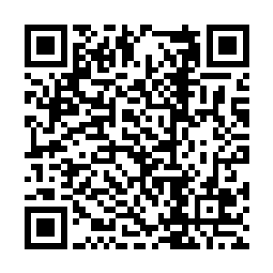 她说着从包里掏出笔记本电脑和那台飞行录像装置二维码生成