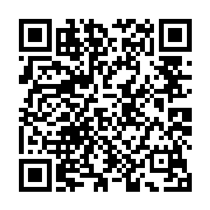 如果说以前的墨修尧是一柄隐藏在匣中锋芒内敛的宝剑二维码生成