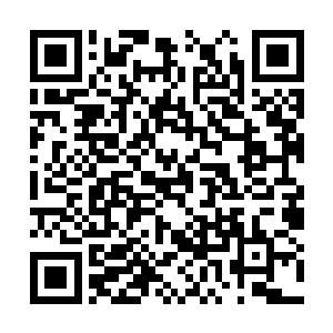 安溪公主和普阿的婚礼是在王宫前的广场上举行的二维码生成