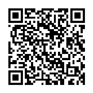 实在忍受不了他最后那几句听的她心跳加速又气愤不已的荤话二维码生成