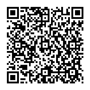 将他那个物事扎根在这个人妖的某一处紧窄的菊花处……甚至此刻还在卖力的耸动着二维码生成