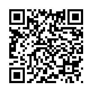 小宁主任拿着侯卫东签过字的文件二维码生成