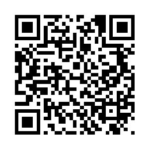 就在他们三个万分期待和激动的时候二维码生成