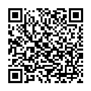 就好像是一朵被加固过的白云一样横冲直撞碾压一切二维码生成