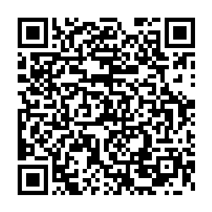 并且发放给各大交易行进行拍卖或者是寄存在他们的店里进行出售二维码生成