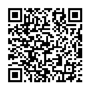 开始一点一点的撕裂了那笼罩在撒旦身上的五色流光和黑色光芒二维码生成