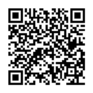 张东城激动的一把将没有喝完的咖啡还给了布拉德皮特二维码生成