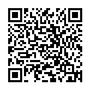 张铁脑子里瞬间就计算出这套黄金首饰的溢价――44二维码生成