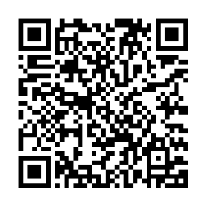 当凉风跟着秦宇走了一会的时候突然发现是往原路返回的时候二维码生成