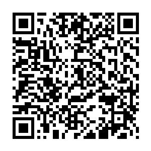 当魔族前锋军团的一个骑士在昨天傍晚以强大的战技轰碎了德兰城的一座城门二维码生成