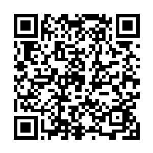 往常不晕车的他如今在车上一晃一晃的感觉心里极为难受二维码生成