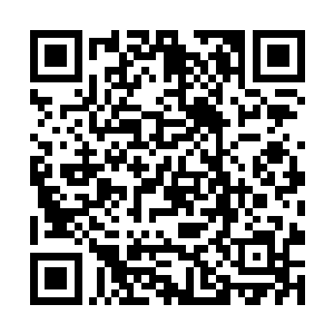 心中就会忍不住升起一种扑到这个男人怀中去的冲动二维码生成