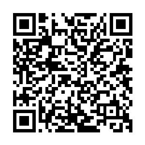 怀着一丝困惑同丈夫一起跟着夏云杰一起出了校长办公室的大门二维码生成