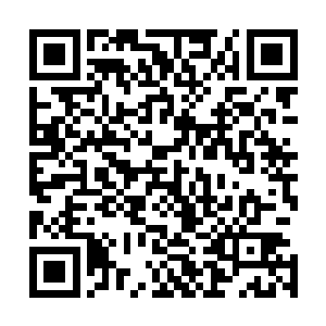 想要无声无息的获取这个家伙的信息自然是件不可能的事情二维码生成