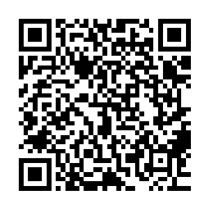 感觉到男人身上淡淡的香味金泰妍白皙的小脸飘起了两片绯红二维码生成