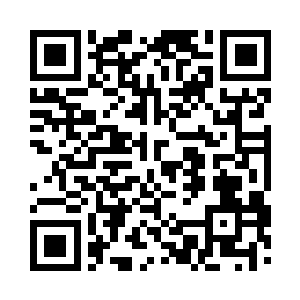 慧琳正满面娇羞与嗔怨地站在一面寒铁光镜前二维码生成