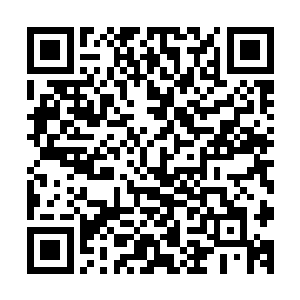 我们各大城市的主干道上都会时不时地出现人行道堵塞的情况二维码生成