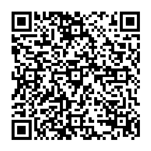 我敢打赌明天那间仅仅只能容纳八十人的放映室连墙都会被急不可待的影迷们拆掉了二维码生成