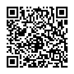 或者应该说他的右脚脚踝压根儿就没有对他的转身构成任何影响二维码生成